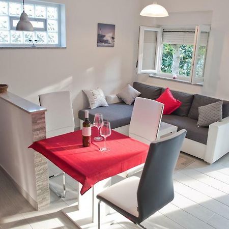 Apartment Stefania Ровінь Екстер'єр фото