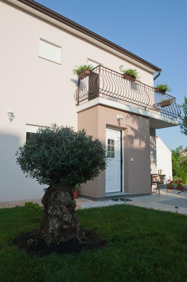 Apartment Stefania Ровінь Екстер'єр фото